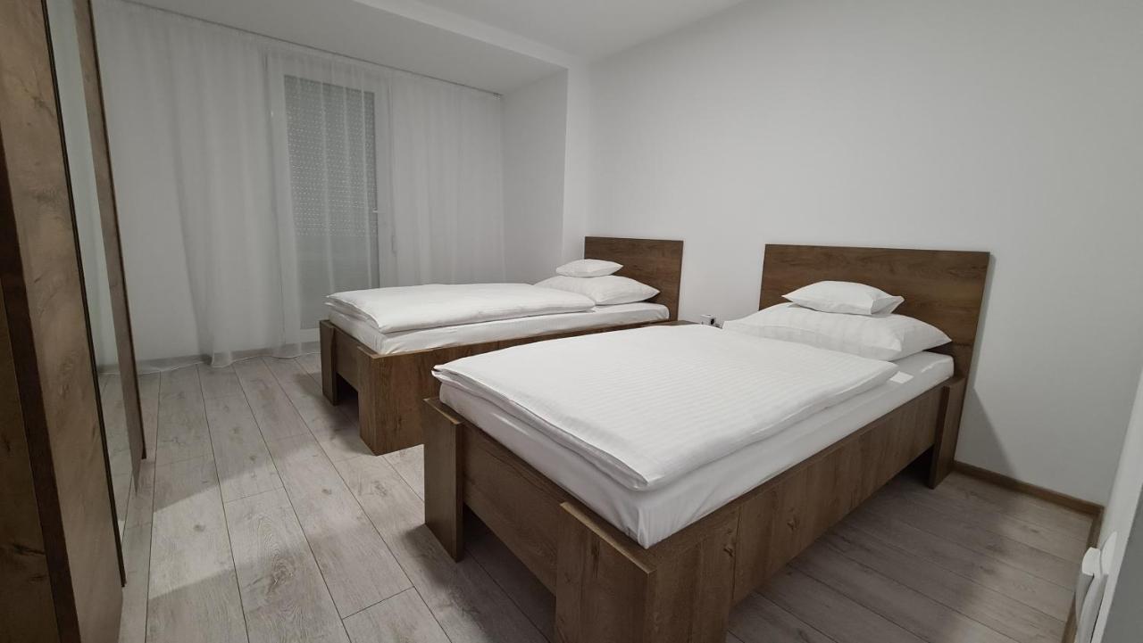 데바 Apartament Sorina Maria 아파트 외부 사진