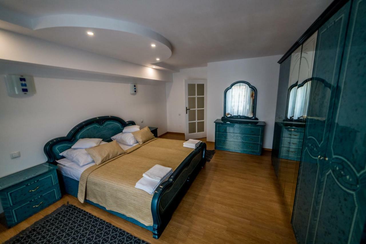 데바 Apartament Sorina Maria 아파트 외부 사진