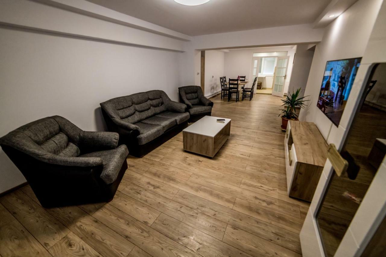 데바 Apartament Sorina Maria 아파트 외부 사진