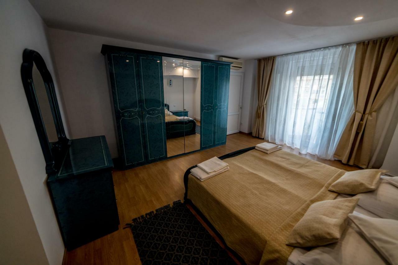 데바 Apartament Sorina Maria 아파트 외부 사진